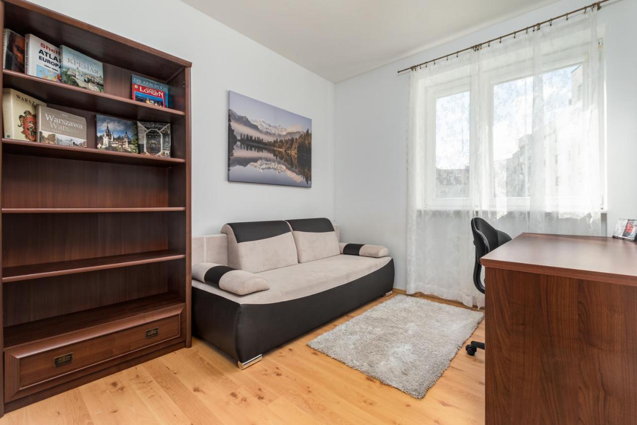 Opaczewska 69 By Homeprime Warsaw Luaran gambar