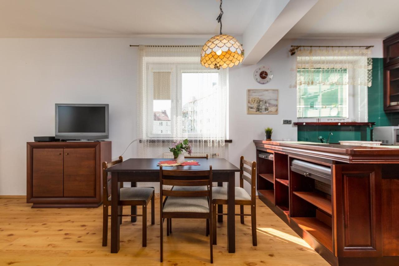 Opaczewska 69 By Homeprime Warsaw Luaran gambar